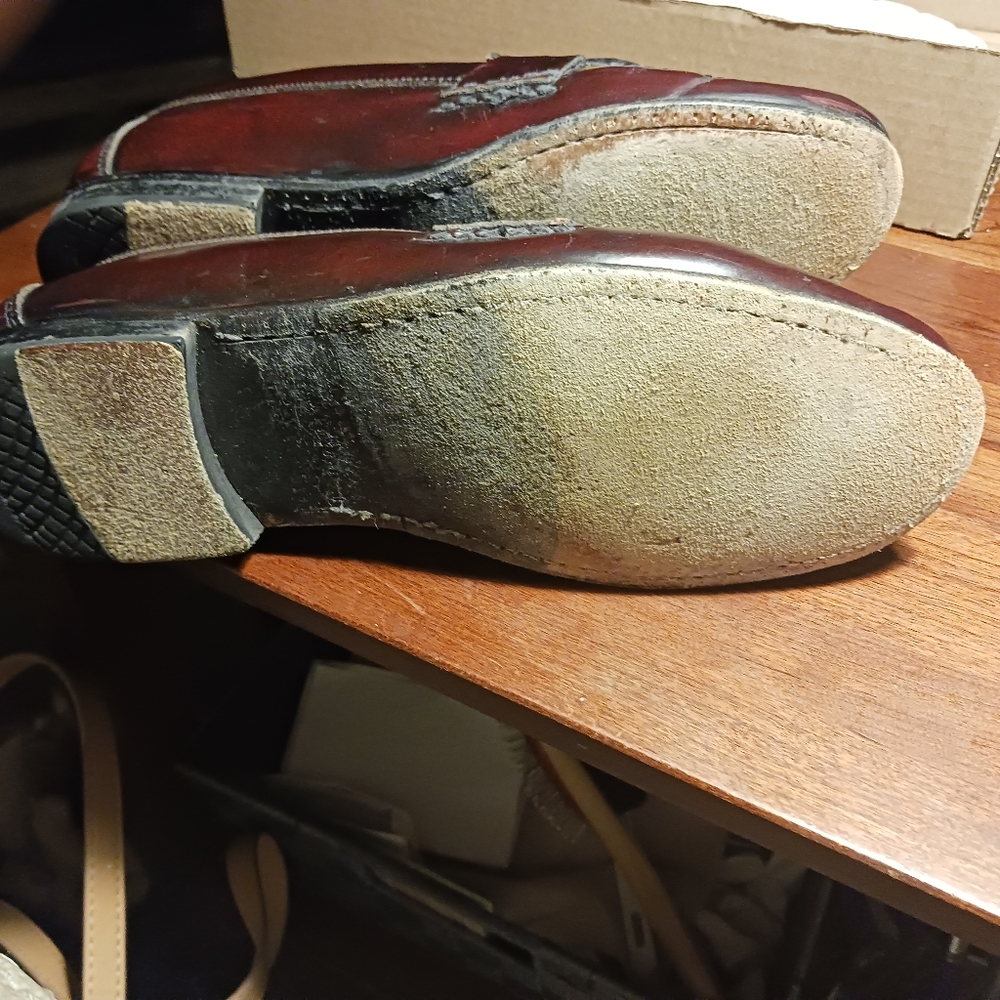 G. H. BASS Loafers with tassels.   10-1/2 M very good condition - Picture 4 of 5
